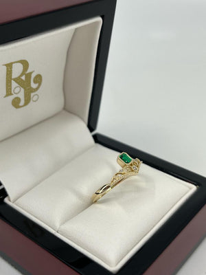 Crown Emerald & Diamond ring